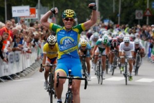 Brainwash Ladiestour Leerdam Kirsten Wild wint etappe