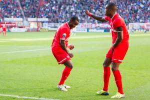 ZON_9766 eghan en promes dansen