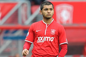 375x250 Jesus Corona 2014-03-16 FC Twente - AZ (83) HoA
